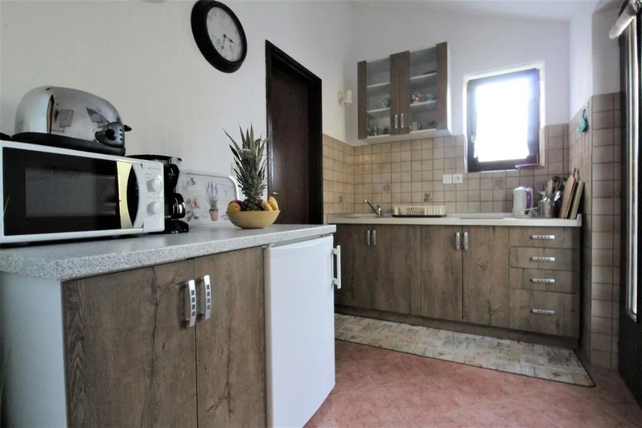 Pensionat Apartments Graziella Zambratija