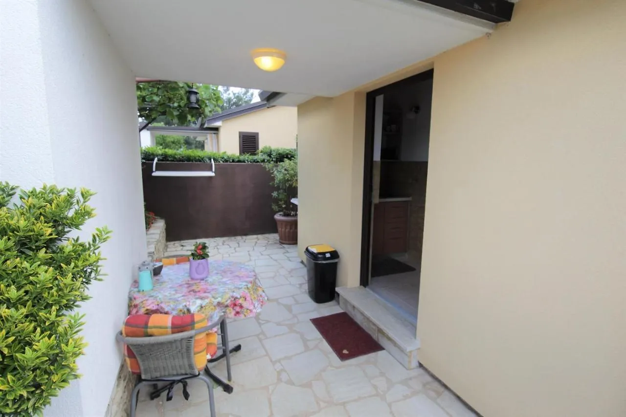Pensionat Apartments Graziella Zambratija Kroatien