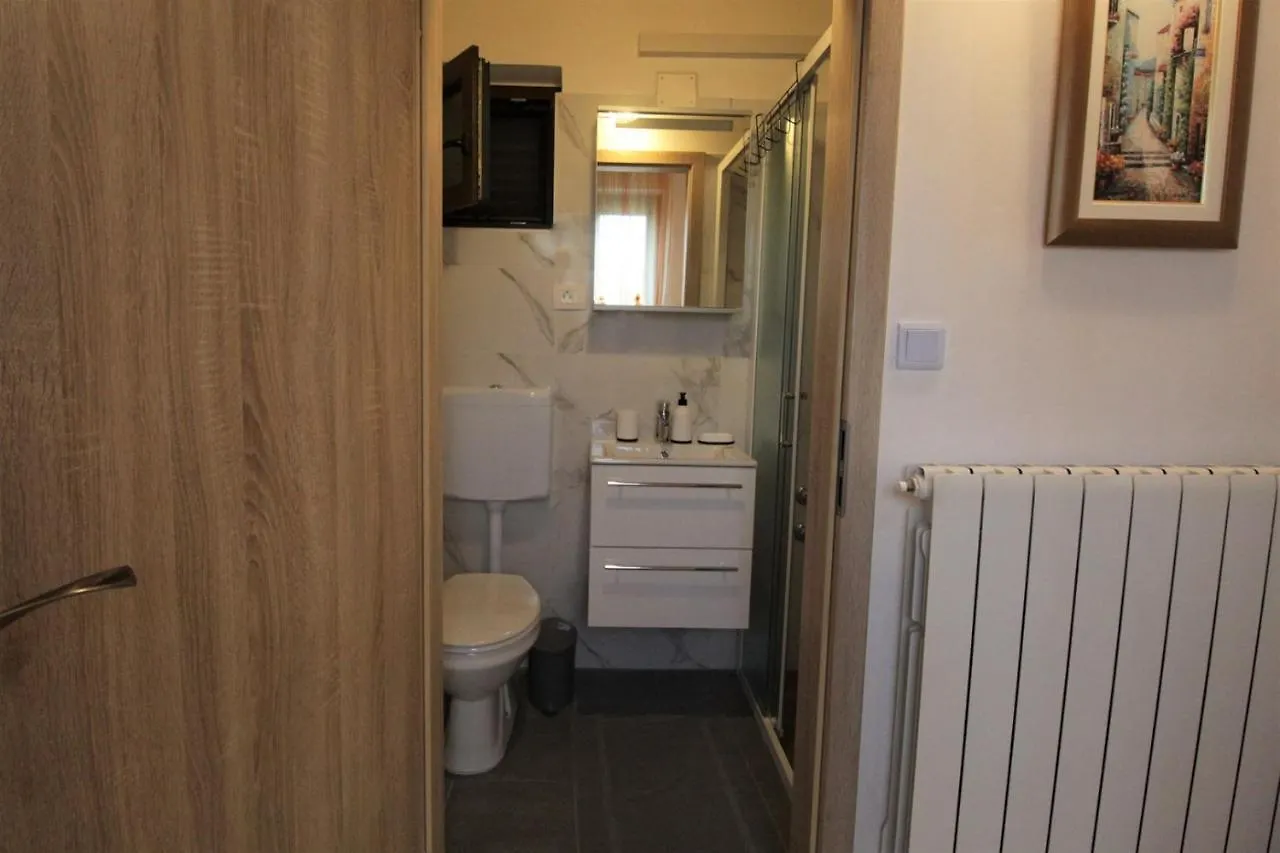 Pensionat Apartments Graziella Zambratija